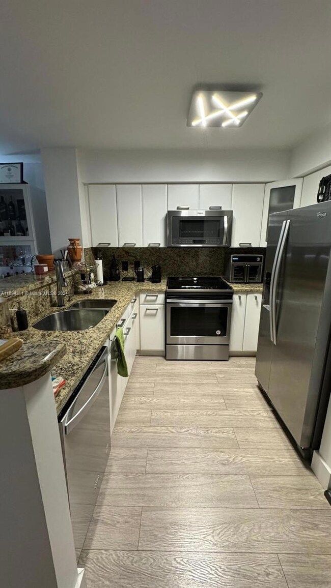 4440 NW 107th Ave unit 1047, Doral, FL 33178 - photo 5