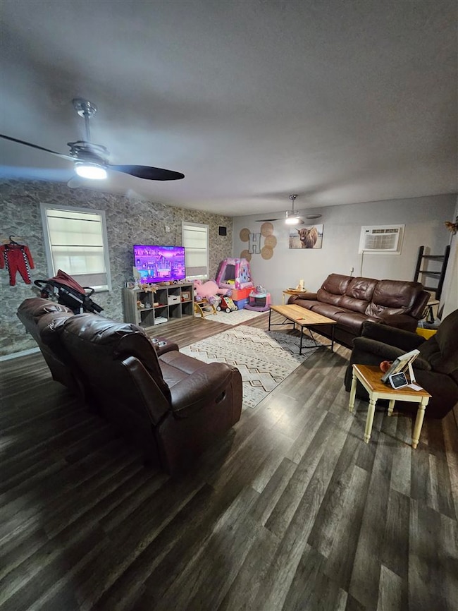 206 S 20th St, Frederick, OK 73542 - photo 2