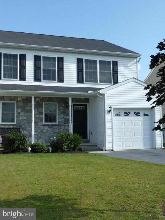 112 E Broad St, New Holland, PA 17557 - photo 2