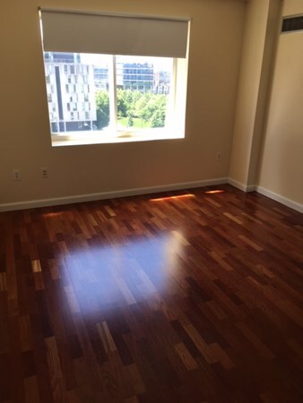 10 Museum Way unit 902, Cambridge, MA 02141 - photo 4