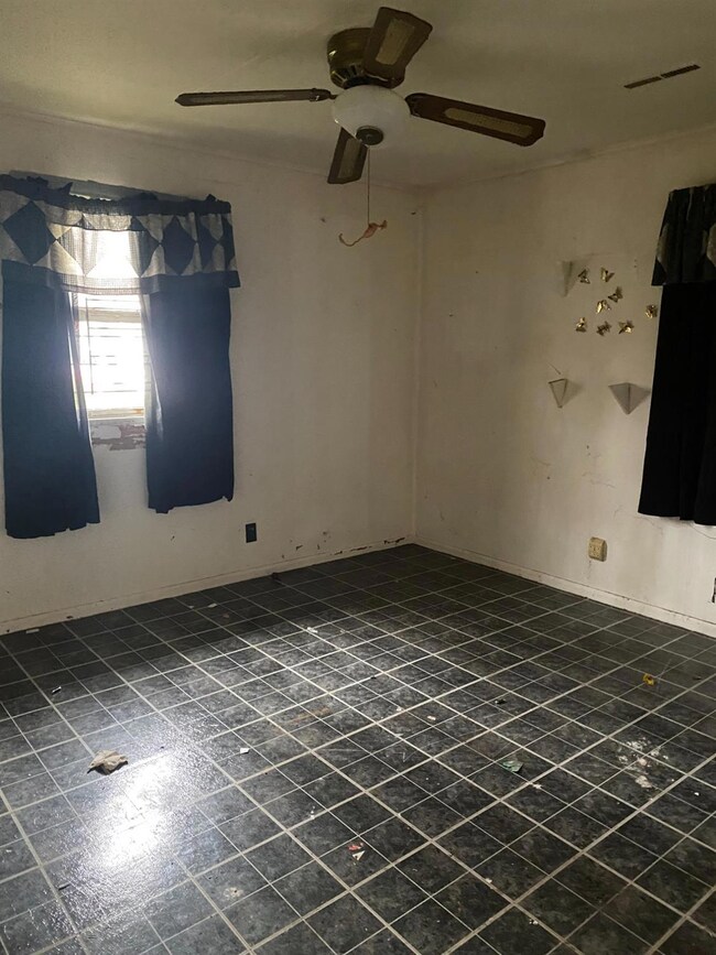 4950 Carolina St, Gary, IN 46409 - photo 3