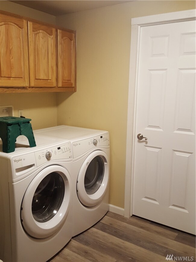 2322 Estero Ave, Enumclaw, WA 98022 - photo 6