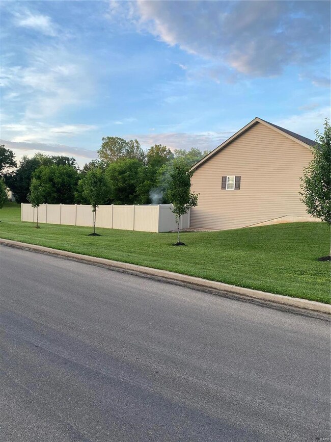 601 Ridge Haven, Farmington, MO 63640 - photo 3