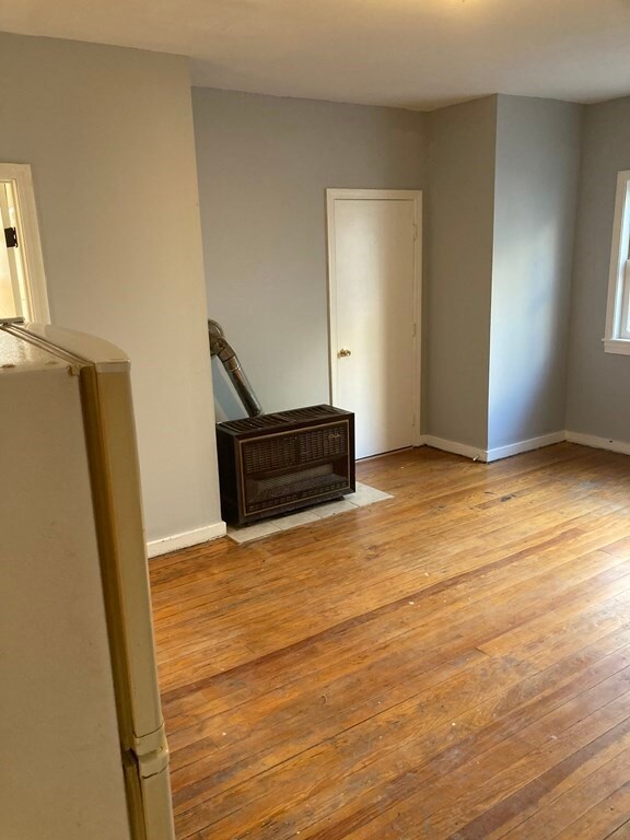 94 Snell St unit 1E, Fall River, MA 02721 - photo 2