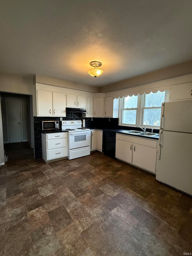 2144 N Webster St, Kokomo, IN 46901 - photo 4