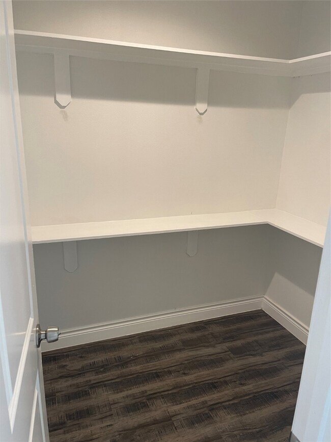 6001 Grace Ln, Houston, TX 77021 - photo 4