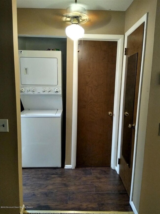 9G Hamilton Ln - #7