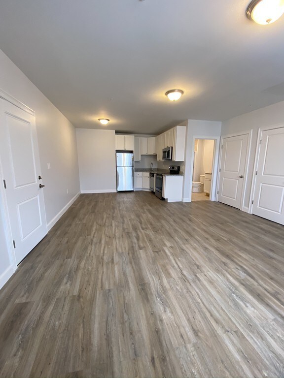 37 W Water St unit 3, Wakefield, MA 01880 - photo 4