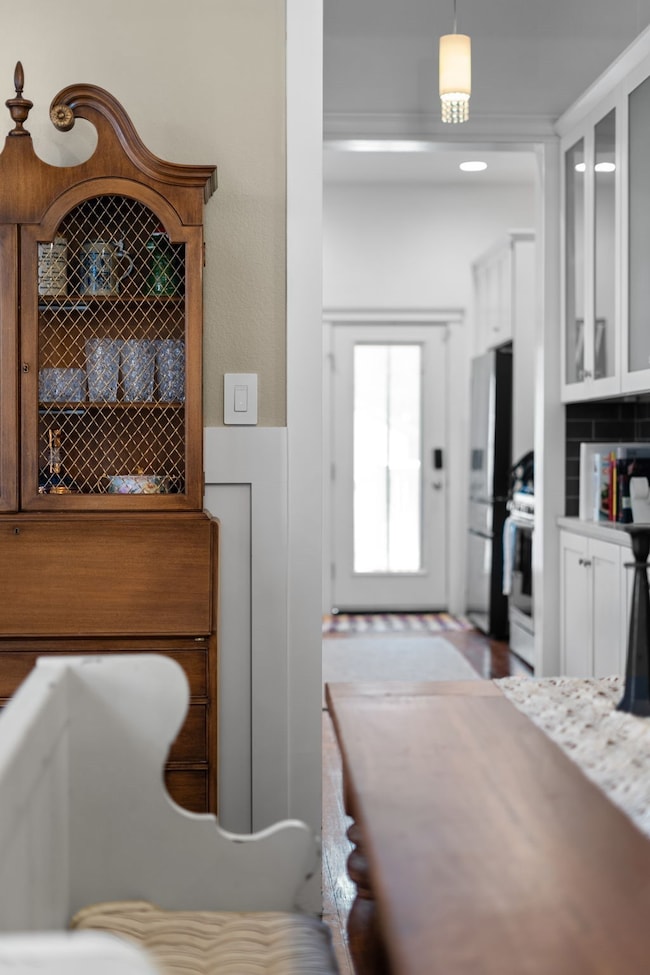 222 S Edgefield Ave, Dallas, TX 75208 - photo 4