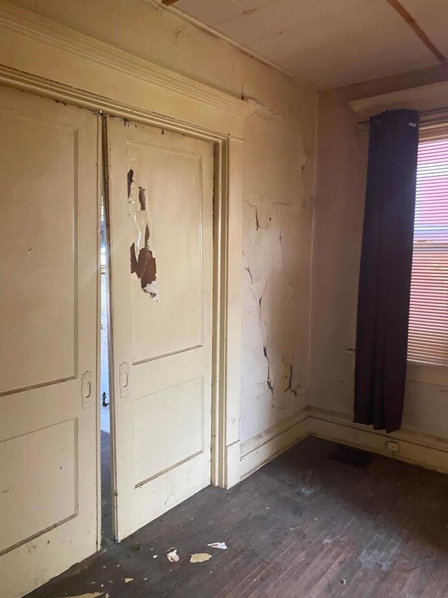 798 Kelton Ave unit 800, Columbus, OH 43205 - photo 6