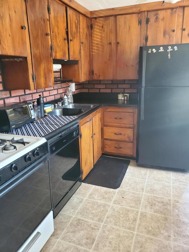 54 Memory Ln, South Portland, ME 04106 - photo 4