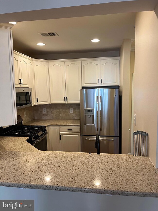 2310 14th St N unit 108, Arlington, VA 22201 - photo 7