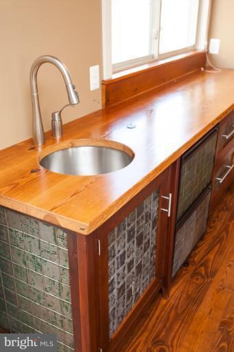 1263 Haubert St, Baltimore, MD 21230 - photo 2