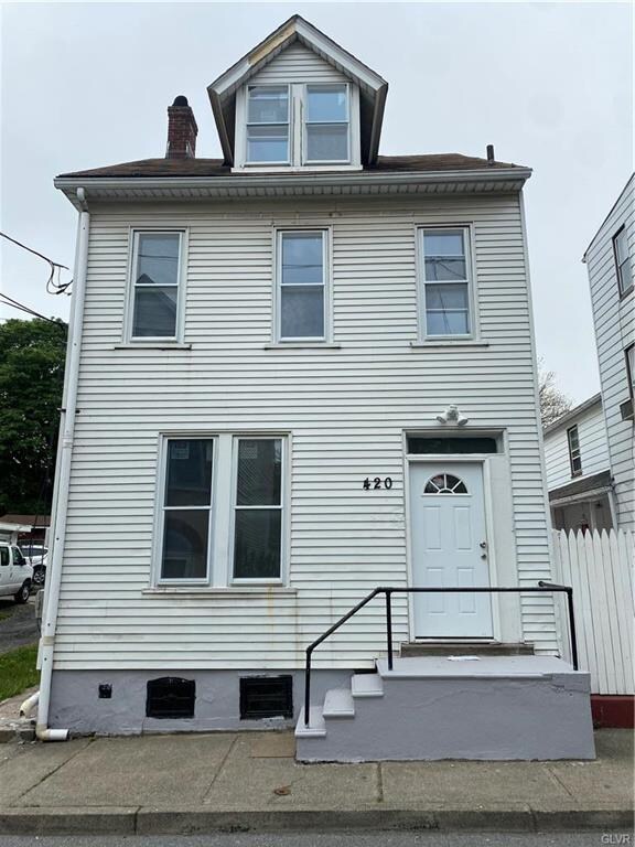 418 N Railroad St unit 420, Allentown, PA 18102 - photo 2