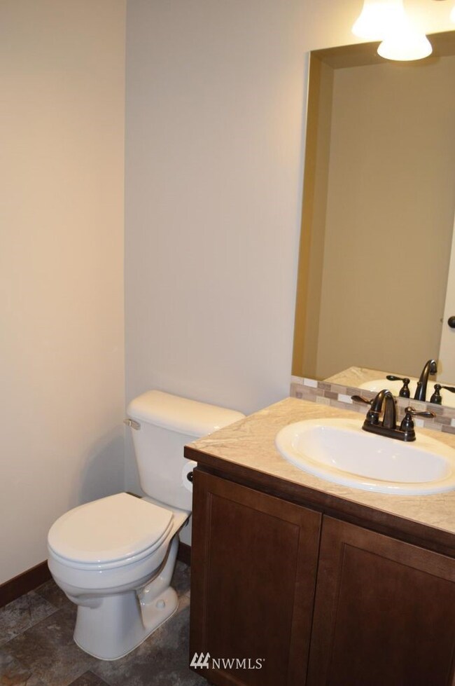 1749 5th St SE, East Wenatchee, WA 98802 - photo 6