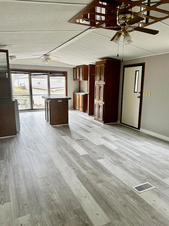 4617 U S 60, Morehead, KY 40351 - photo 3