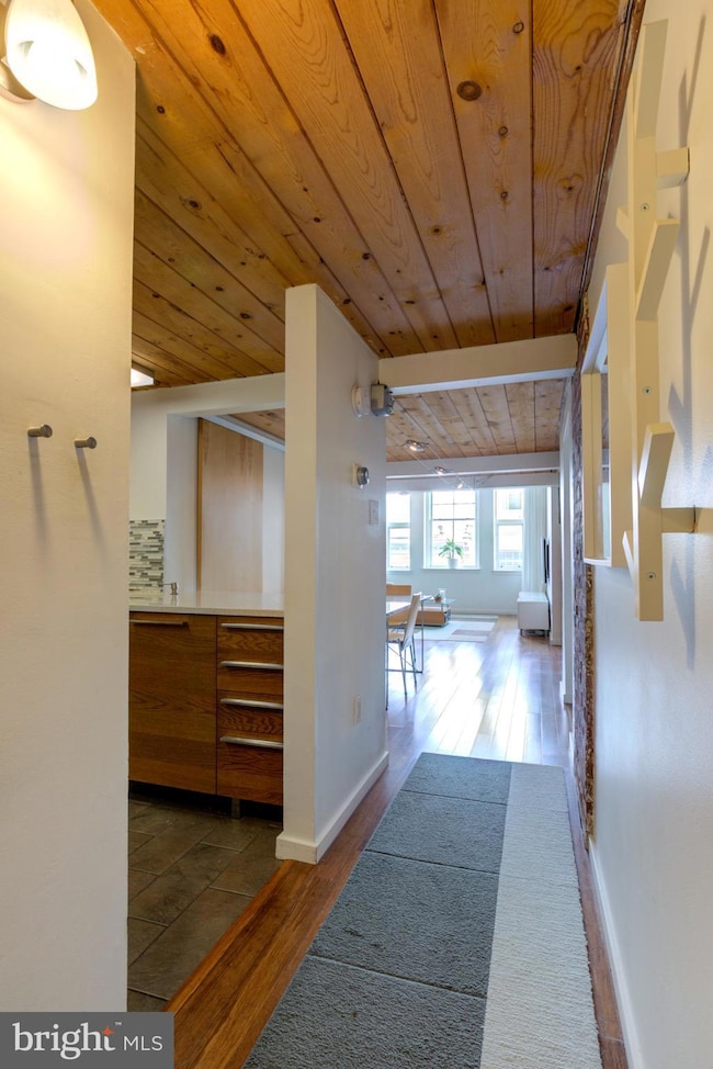 870 N 28th St unit 201, Philadelphia, PA 19130 - photo 4