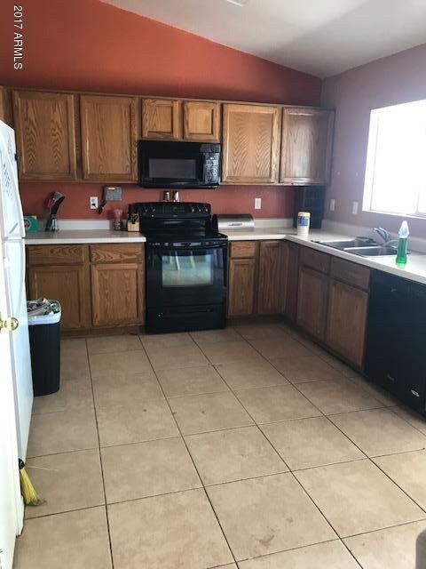 17TH AVE KITCHEN