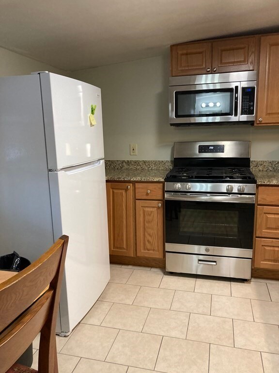 1 Aline St unit 10, Dracut, MA 01826 - photo 5