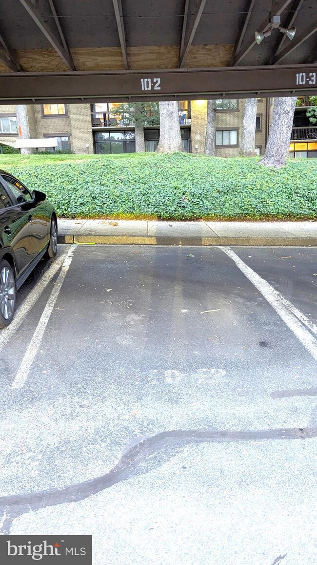 1657 Parkcrest Cir unit 6B/301, Reston, VA 20190 - photo 4