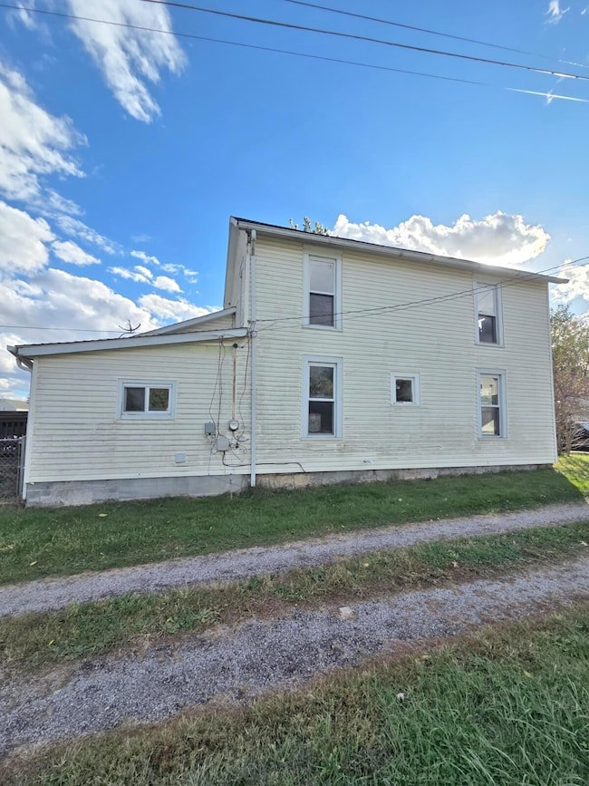 120 N Springhill St, Bellefontaine, OH 43311 - photo 5