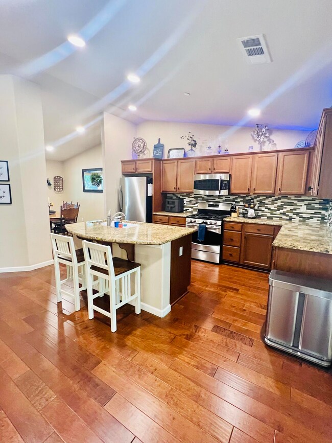 A60744E4-BCEC-4808-A10E-D7D6B144BA14