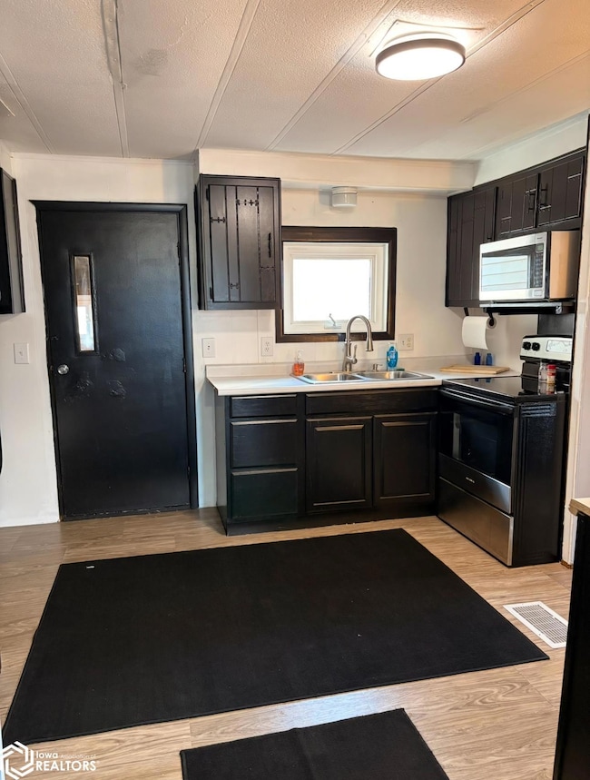 2223 290th St, Oskaloosa, IA 52577 - photo 5