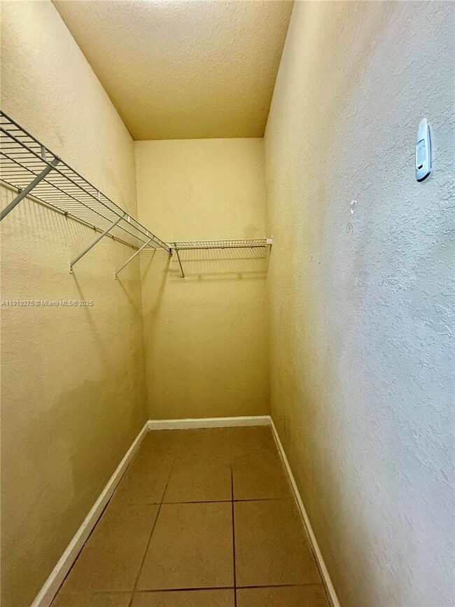 9575 SW 171st Path unit 9575, Miami, FL 33196 - photo 7