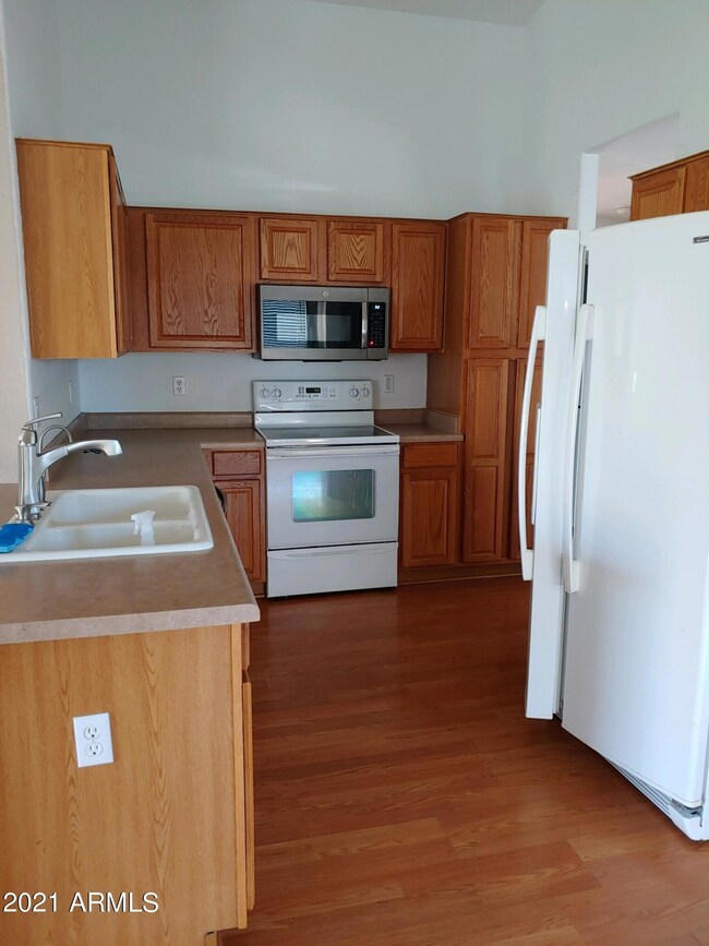 Weaver kitchen