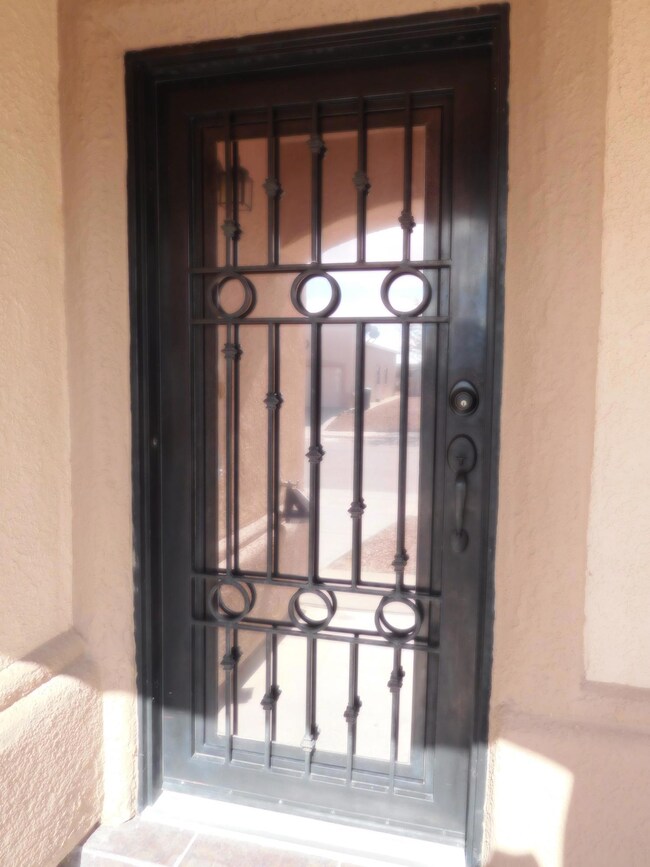 14329 Desert Sky Dr, Horizon City, TX 79928 - photo 2