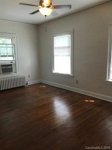 513 W End Ave, Statesville, NC 28677 - photo 2