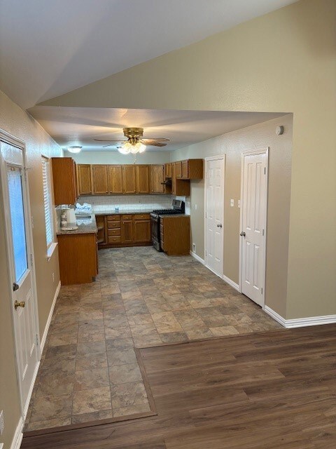 2805 Dove Tree Dr, Alvin, TX 77511 - photo 3