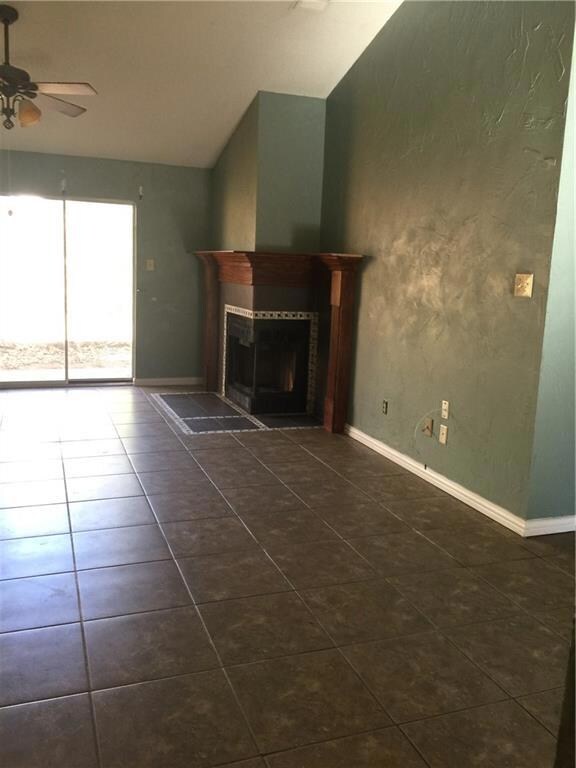 This a view of the fireplace