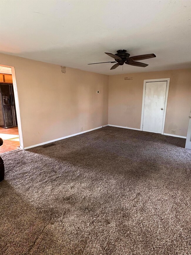 10815 Lower Huntington Rd, Roanoke, IN 46783 - photo 7