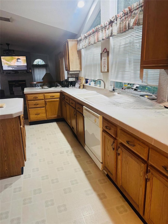 10603 Skewlee Gardens Dr, Thonotosassa, FL 33592 - photo 7