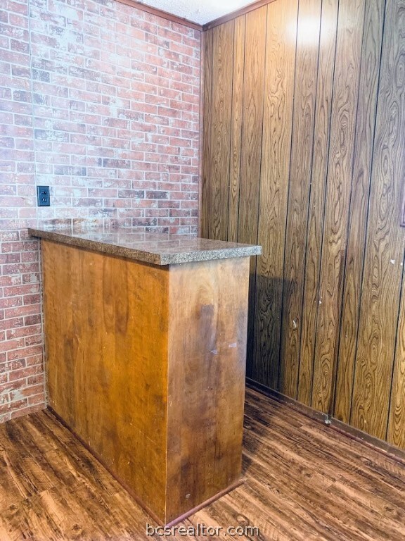 1213 King Arthur Cir, College Station, TX 77840 - photo 6