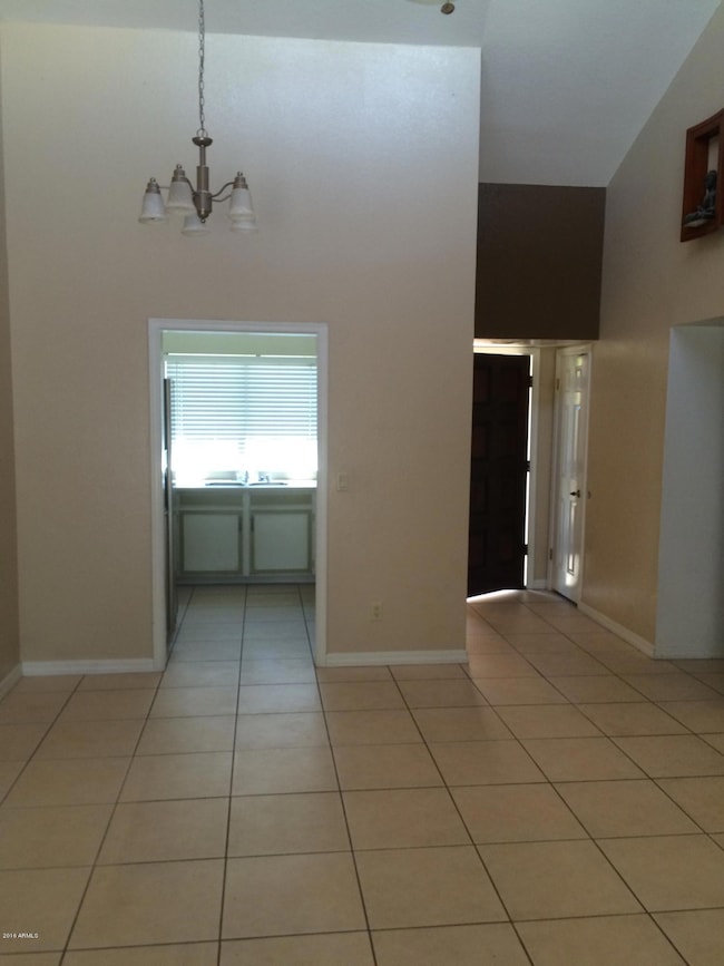 304 E Bluebell Ln, Tempe, AZ 85281 - photo 3