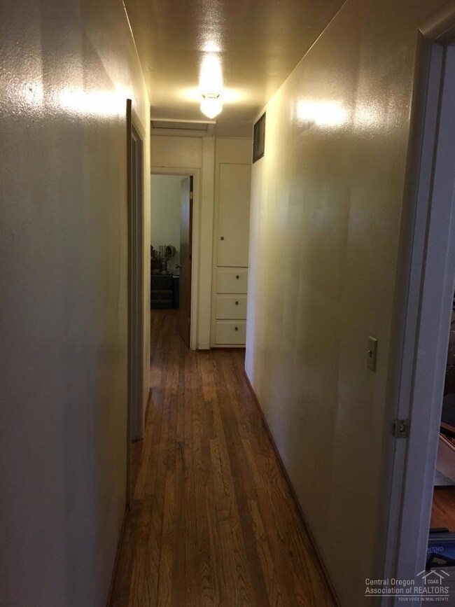 804 NE Franklin Ave, Bend, OR 97701 - photo 6