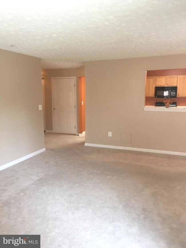 16 Brook Farm Ct unit B, Perry Hall, MD 21128 - photo 7