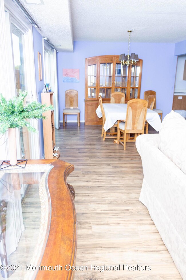 305 Schley Ave unit 5, Toms River, NJ 08755 - photo 5