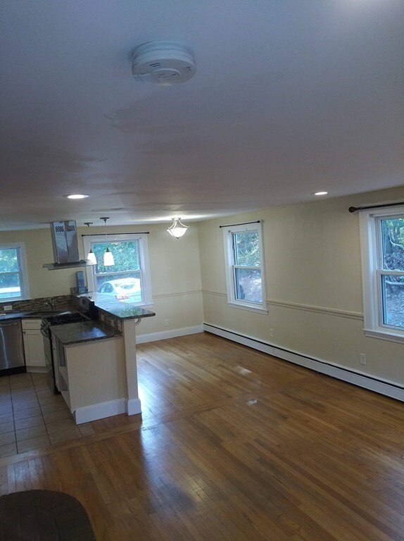 134 Brookside Ave unit 1R, Brockton, MA 02301 - photo 5