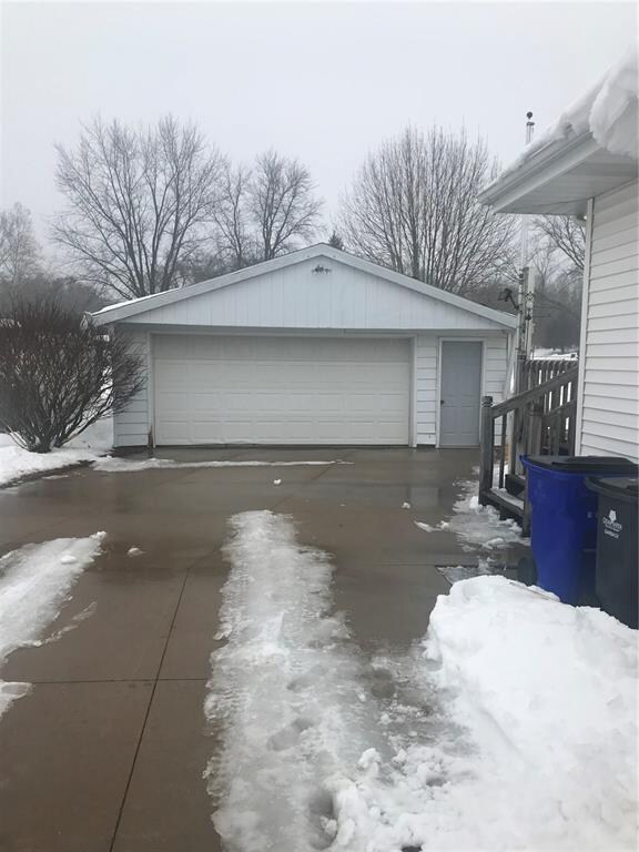 Double car garage