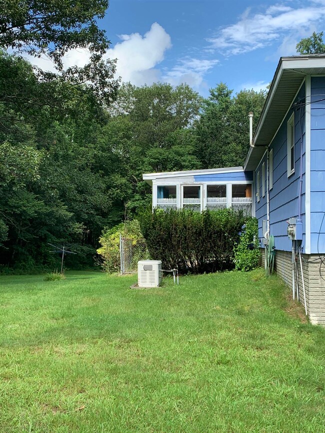 414 E View Dr, Pembroke, NH 03275 - photo 4