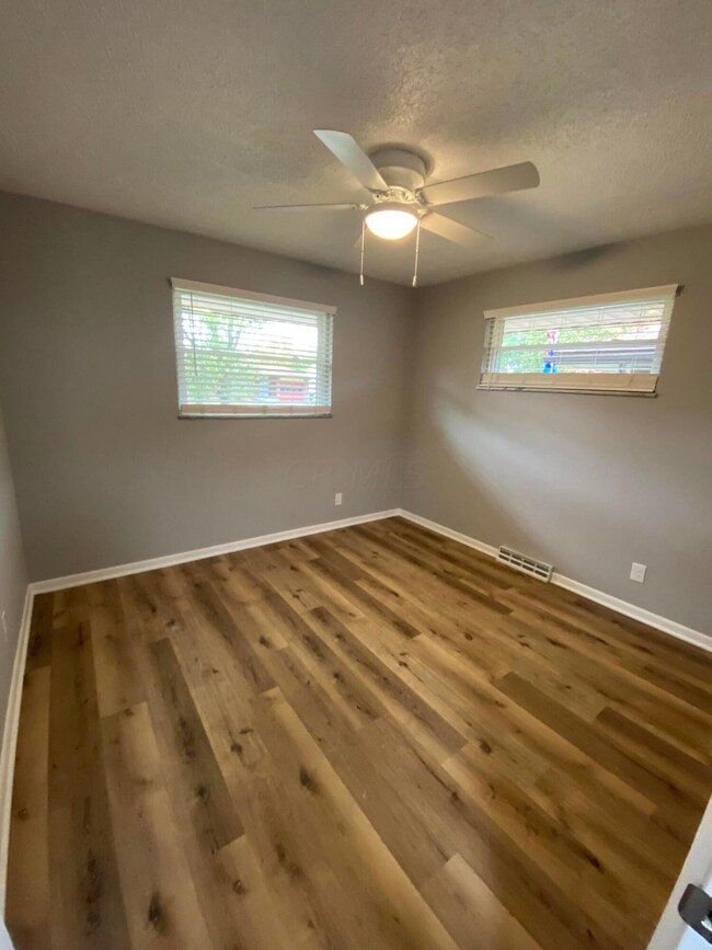 1210 Westphal Ave, Columbus, OH 43227 - photo 7