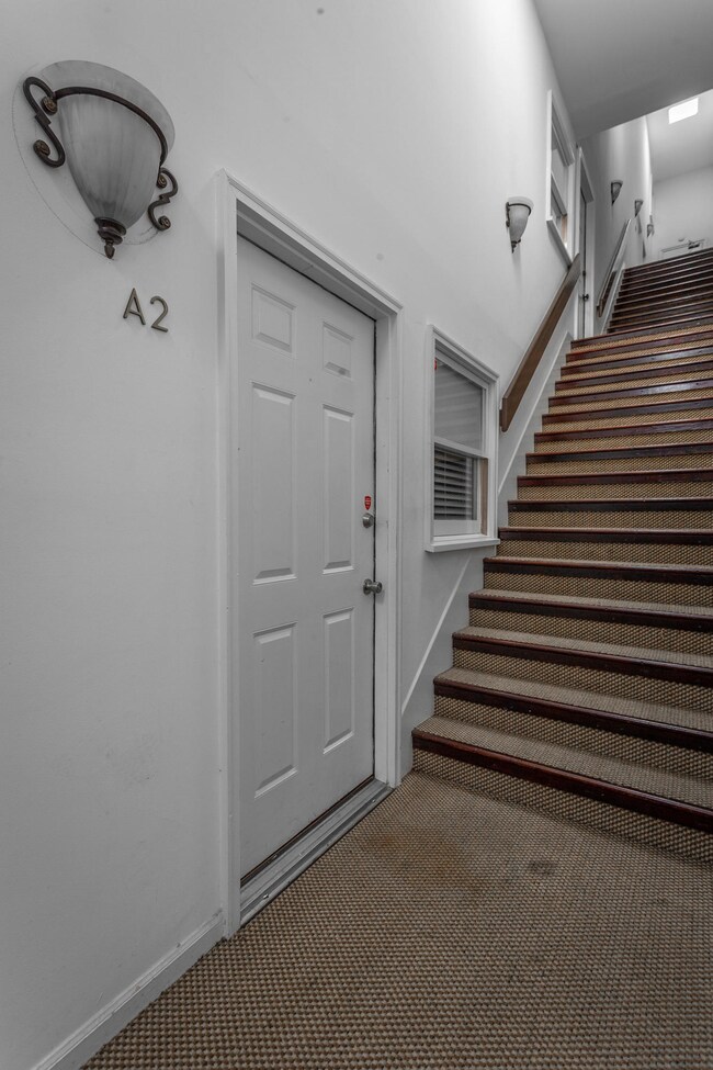 120 Douglas St. HD-58