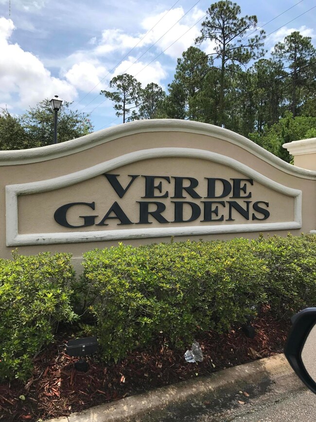 3767 Verde Gardens Cir, Jacksonville, FL 32218 - photo 5