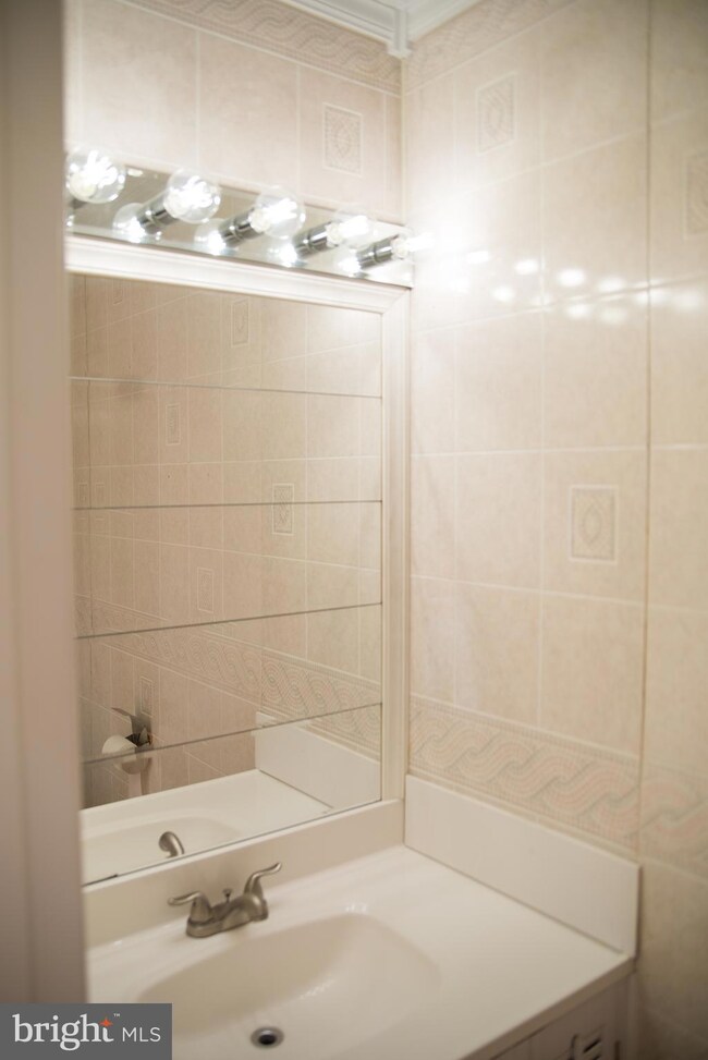 18859 Summer Oak Ct, Germantown, MD 20874 - photo 6