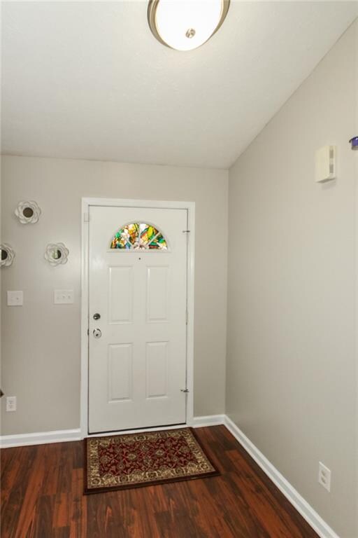 2492 Joust Dr, Greenwood, IN 46143 - photo 3