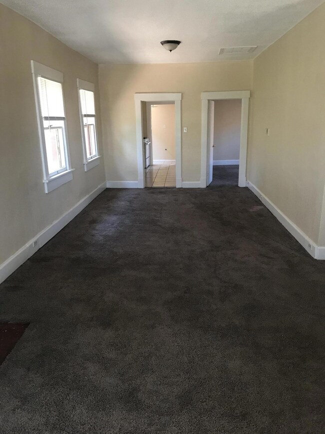 2225 Copper Ave, El Paso, TX 79930 - photo 6