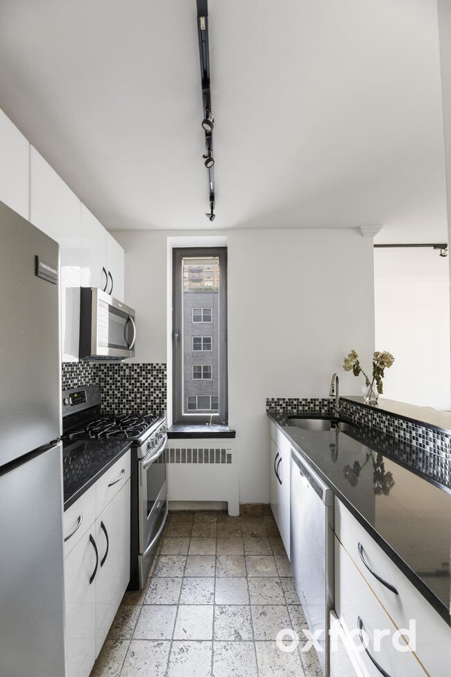 unlisted-address, New York, NY 10016 - photo 6